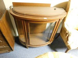 lot 10154 image: half size curio cabinet