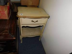 lot 10170 image: Old white side table wdrawer