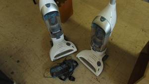 lot 10204 image: 2 vacuums