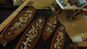 lot 10229 image: floral deco