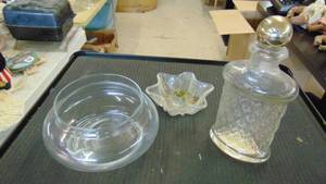 lot 10263 image: glass bowl - star candle holder - decanter wstopper