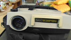 lot 10281 image: Kodak slide projector
