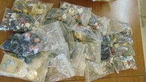 lot 10288 image: huge lot of buttons