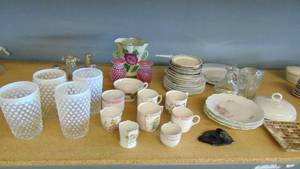 lot 10297 image: china - mini tea cups - saucers