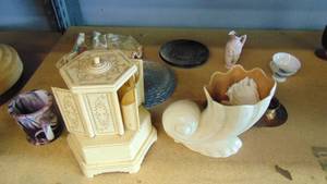 lot 10303 image: tea organizer - shell vase - plates - cup and pitcher