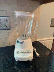 lot 1506 image: Hamilton Beach Blender