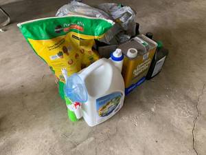 lot 1519 image: Misc Garage Lot