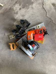 lot 1521 image: Power Tool Lot - Black & Decker, Skilsaw, Miterbox