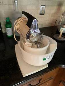 lot 1538 image: Sunbeam Mixer