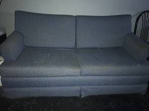 lot 1120 image: Blue Couch