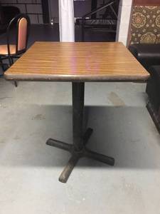 lot 1015 image: Small Brown Square Table