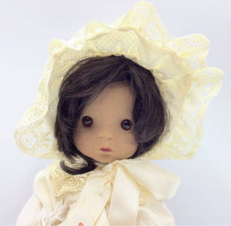 lot 1037 image: STUPSI vintage 1974 African American girl doll with hang tag 20212