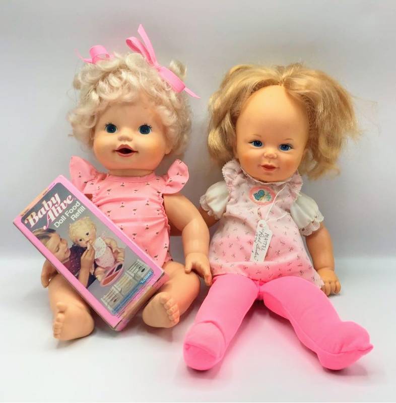lot 1041 image: 1974 Mattel Real Sister Doll and 1982 Baby Alive with Lever