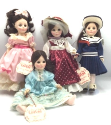 lot 1044 image: Effanbee GiGi Dolls