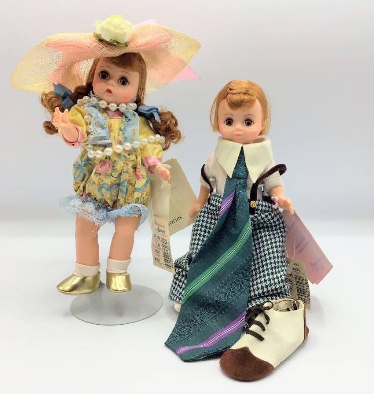 lot 1050 image: Madame Alexander Dressed Like Mommy and Dressed Like Daddy