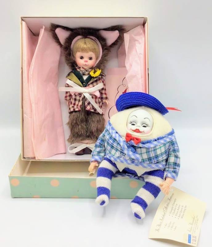 lot 1051 image: Madame Alexander March Hare 42430 (in box) and Humpty Dumpty from The Alice in Wonderland Collection