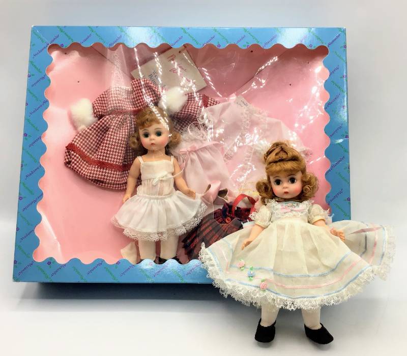 lot 1063 image: Madame Alexander Dolls Wendy Loves Being Loved Set and Wendy Loves Being Just Like Mommy
