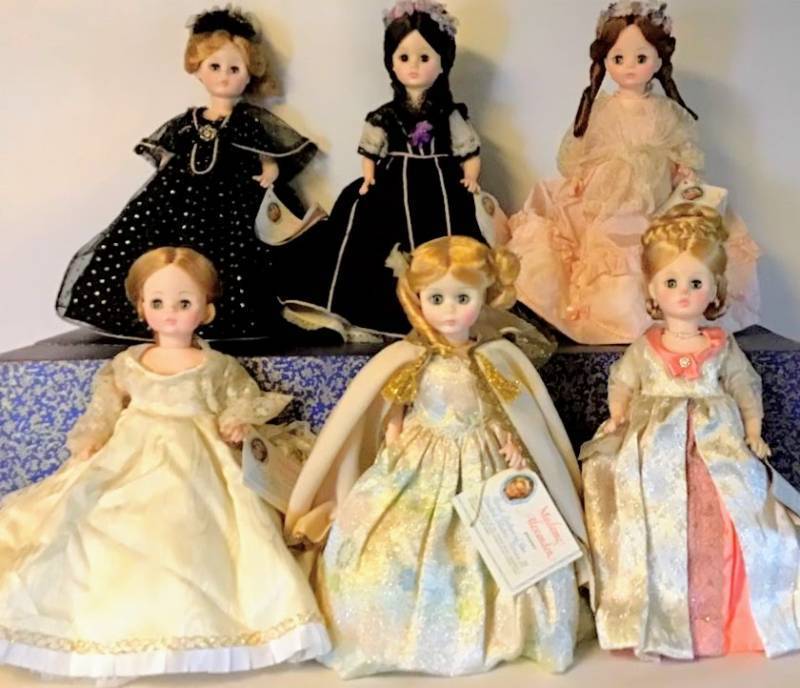 lot 1066 image: Madame Alexander Dolls - The First Ladies of the United States Series III Collection