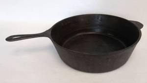 lot 120 image: 10 (at the Top) x 3 Deep, Cast Iron Skillet 8 Stamped on the Bottom