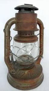 lot 5447 image: Vintage Dietz Lantern  No. 2 D-Lite