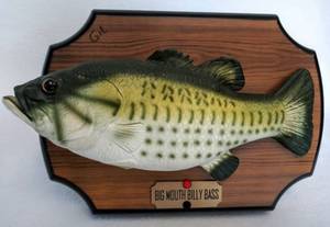 lot 5461 image: From 1999 Big Mouth Billy Bass Singing Fish on Wall Plaque  Works See Video