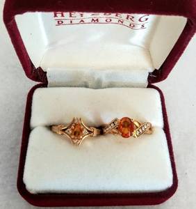 lot 5536 image: 2 Beautiful Orange Sapphire Gold Tone Rings  Sz 8
