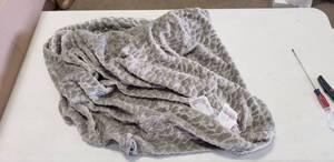 lot 4746 image: Medium Bean Bag Chair Cover And Filling. Both Zippers Do Not Unzip. Grey