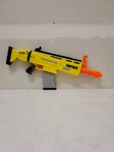 lot 4840 image: Fortnite Nerf Gun 30x13