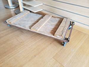 lot 6007 image: moving cart