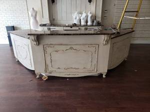 lot 6017 image: Checkout counter