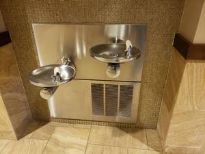 lot 6039 image: Double water fountain