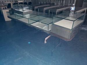 lot 6057 image: Folding table with glass displays