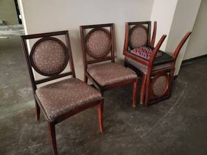 lot 6069 image: Lot (4) chairs