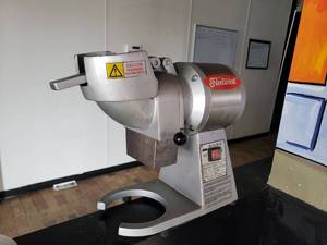 lot 6100 image: Fkeetwood ice crusher