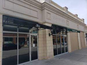 lot 6131 image: Lot (2) awnings