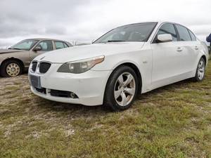lot 7643 image: 2007 BMW 525i - VIN WBANE53547CY04755