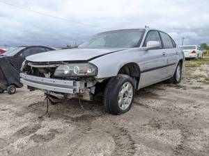 lot 7648 image: 1999 Chevy Impala Parts Car VIN 2G1WF52E1Y9183594