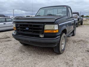 lot 7661 image: 1992 Ford F150 Flare Side - VIN 1FTEF14N0NKB37628
