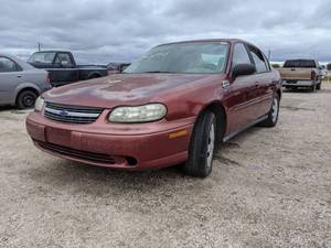 lot 7664 image: 2002 Chevy Malibu V6 - VIN 1G1ND52J72M640692
