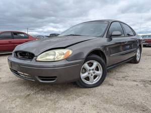 lot 7666 image: 2003 Ford Taurus SES - VIN 1FAFP55S94A109060