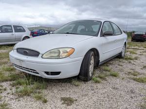 lot 7694 image: 2006 Ford Taurus SE - VIN 1FAFP53266A245328