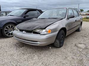 lot 7705 image: 1997 Chevy Prizm Parts Car- VIN 1Y1SK5283WZ408298