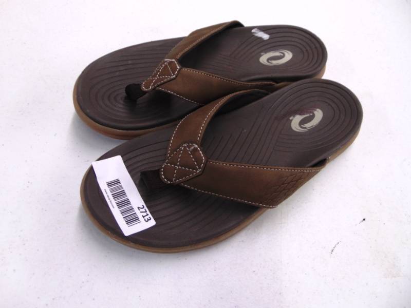 lot 2713 image: Orageous Flip Flops - Mens 8