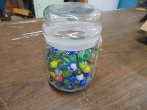 lot 2935 image: Jar of Marbles