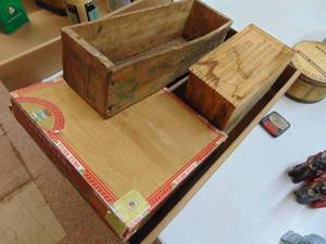 lot 2956 image: Swift and Wooden Cigar Boxes