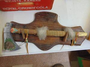 lot 2984 image: Indian HatchetTomahawk Display
