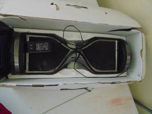 lot 3024 image: HoverBoard - Tested - One Wheel could turn better