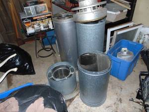 lot 3092 image: Triple Wall Stove Pipe - With Rooftop piece