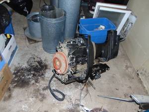 lot 3095 image: Mid 70s Mercury 50HP Outboard for Parts