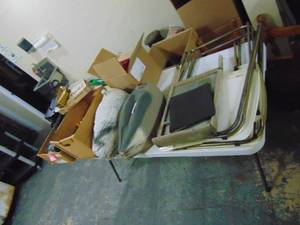 lot 3098 image: Contents of Tabletop